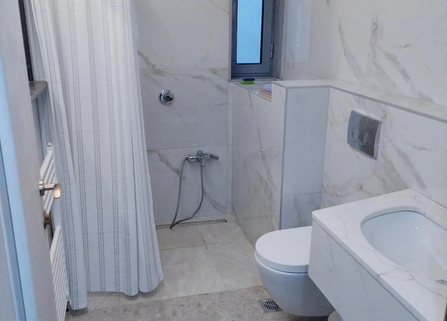 Appartamento Tritos Sleeps 11 - Sea View - Balcony - Parking Salonicco